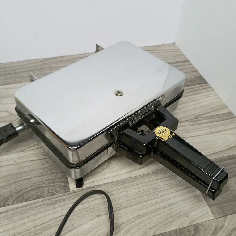 VINTAGE Rival Teflon II CHROME‎ 95/2 Pizzelle Cookie Waffle Maker-Tested Works
